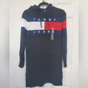 Tommy Hilfiger Long Sleeve Dress in Navy, Red, and White